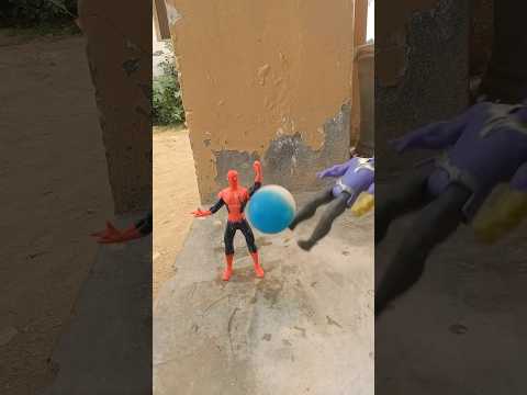 Giant eye ball vs spiderman , thanos & sirenhead