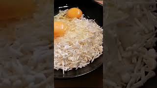 金针菇煎鸡蛋 Fried egg with enoki mushrooms #美食