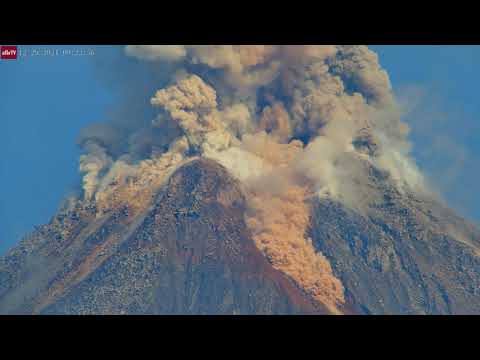 Dec 29, 2024: Detailed Pyroclastic Flow from Eruption at Santa Maria Volcano (Santiaguito) Guatemala