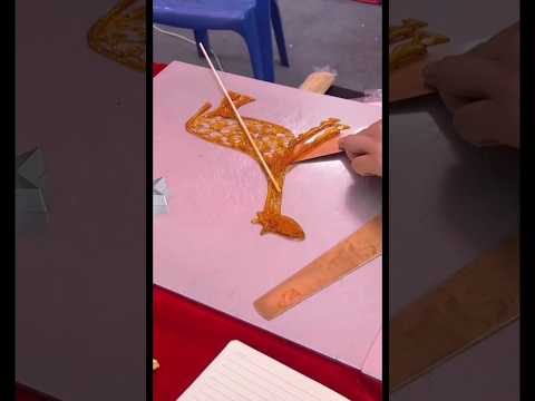 中国民间小吃-糖画 梅花鹿 Chinese folk snacks-Sugar painting Sika Deer