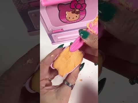 Hello Kitty Oven Treatz #hellokitty #oventreatz #asmr