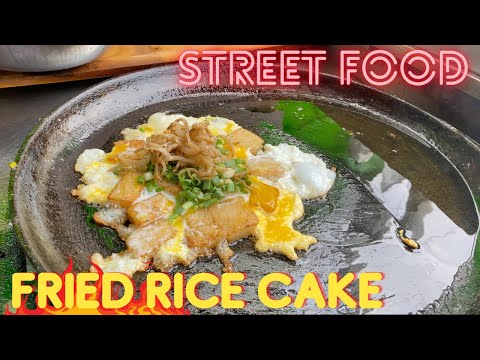 MUST TRY rice flour cakes (bot chien) - Street Food Vietnam