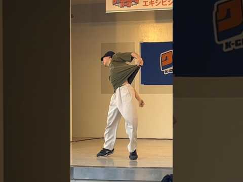 即興で踊りながら喜びが笑みに溢れてるオタク高校生。ドラ恋は神曲です。#アニソンダンスバトル #カノジョも彼女