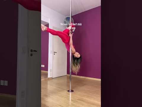 Why the clothes? 😊 (pt: tem esse vídeo em pt tb na minha página!) #poledance #poledancing #dance