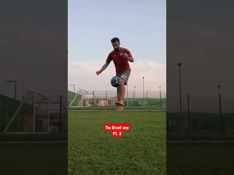 #football juggle barefoot part 3