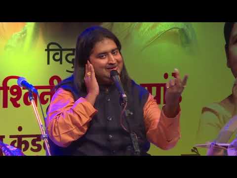 Swaradhish Dr. Bharat Balvalli sings Guru Paiya Laago Naam