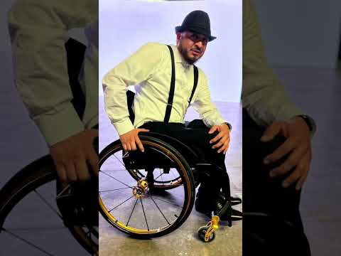 I’m your puppet #paraplegic #spinalcordinjury #wheelchairpapi