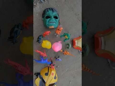 Superman spiderman hulksmash thanos against water balloons