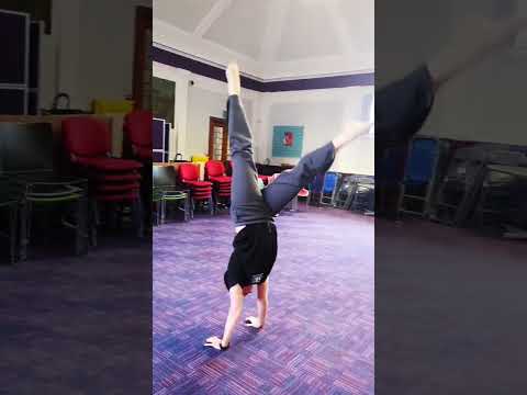 The #girl that keeps #going. #handstandworkout #me #dancer #coreworkout #corestrength