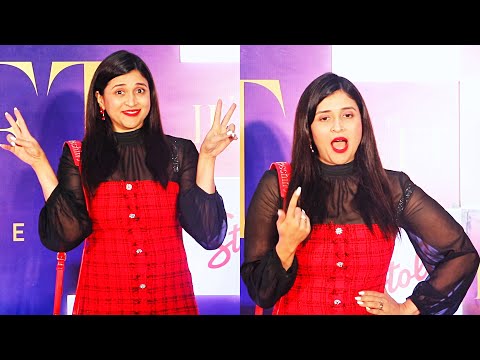 Bigg Boss Fame Mannara Chopra On Red Carpet For Christmas At Luft Club