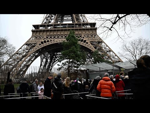 Eiffel Tower evacuated after fire alarm