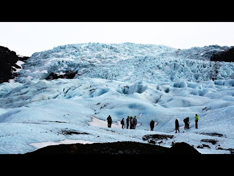 冰島 瓦特納冰原 在萬年冰河上健行