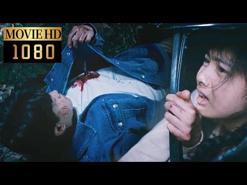 【Movie】Girl in car accident, man was pierced to save her, has super powers #乌鸦小姐与蜥蜴先生#愛情電影