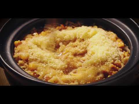 サッポロ一番味噌ラーメンに粉チーズ丸ごと1本かけてみた