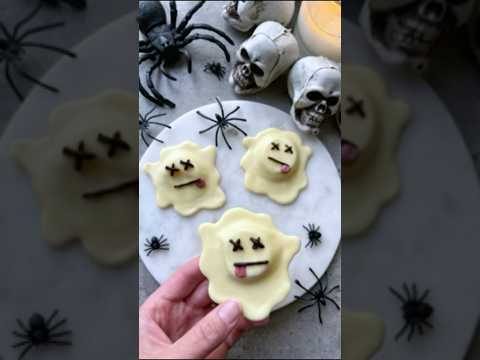 Squashed White Chocolate Ghosts👻