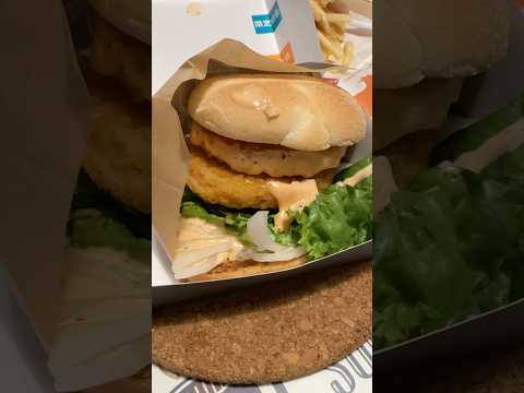 美食開箱 麥當勞 新品上市 明太子安格斯鮭魚堡 明太子雙鮭堡 #food #foodie #mcdonalds #yummy