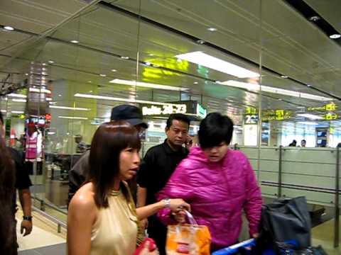 黄靖伦 at Singapore Changi Airport