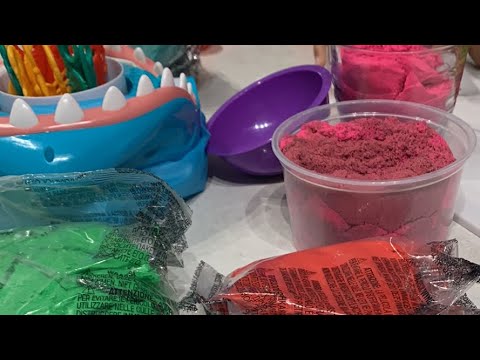 LET'S PLAY KINETIC SAND ASMR SATISFYING! #trending