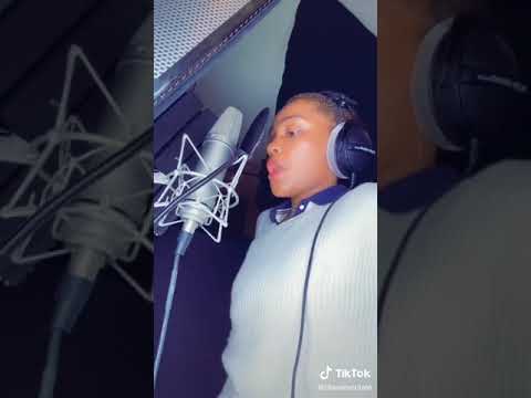 China Anne McClain - Tap In (Doofenshmirtz Remix) | Via TikTok