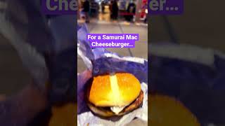 JAPAN McDonald’s Samurai Mac Cheeseburger マクドナルドのサムライマック #ショーツ #日本 #美味しい #food #yummy #gorillaz