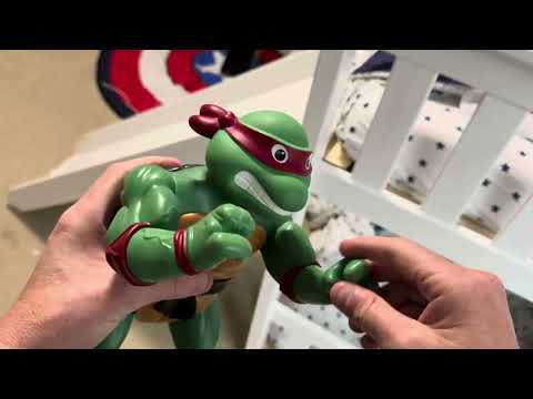 Review: TMNT 12” Original Classic Raphael Giant Figure