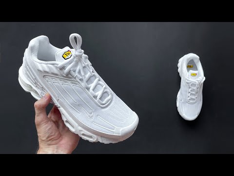 HOW TO FACTORY LACE UP NIKE AIR MAX PLUS III (3)