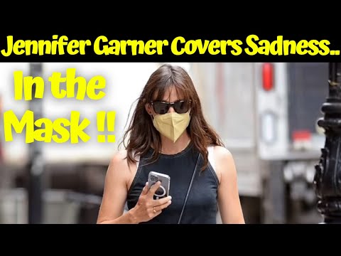 Jennifer Garner Covers Her Sad Face behind the Mask as Leaves Kids with Ex Ben Affleck