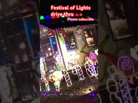 Drive thru #ytshorts #drivethru #usa #christmaslights #christmas #lights #india #santa #lightsnowfa