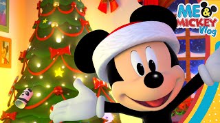 Help Mickey Mouse Decorate for Christmas 🎄| Me & Mickey | Vlog 80 |​  @disneyjr