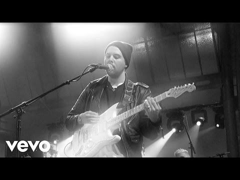 The Neighbourhood - Sweater Weather (Live on Letterman)